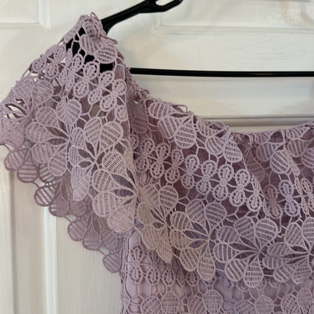 Women’s Lulu's Frill and Grace Lavender Lace Off-the-Shoulder Dress Size Medium - Picture 7 of 12